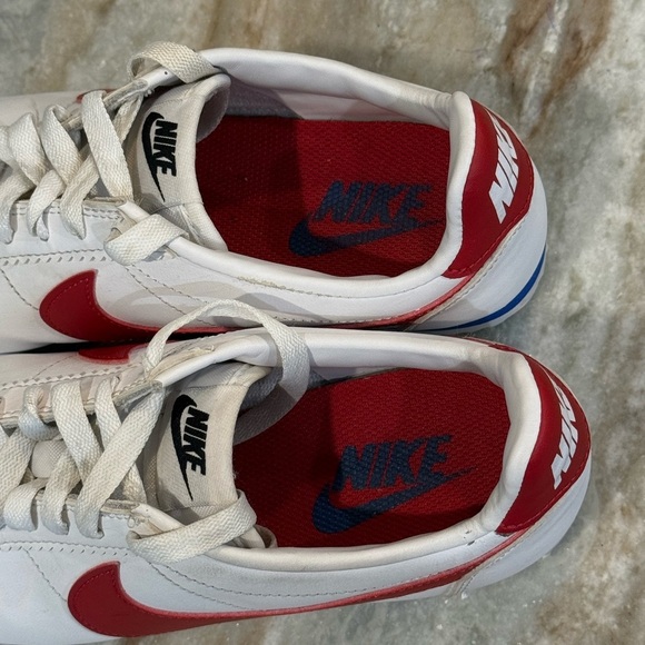 Women’s NIKE Cortez Classic leather red white & blue sneakers- Size 6 - Picture 5 of 11
